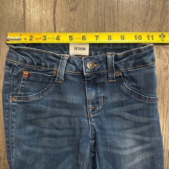 Hudson Girls Medium Wash Skinny Jeans Back Flap Pockets Size 10 - Picture 6 of 11